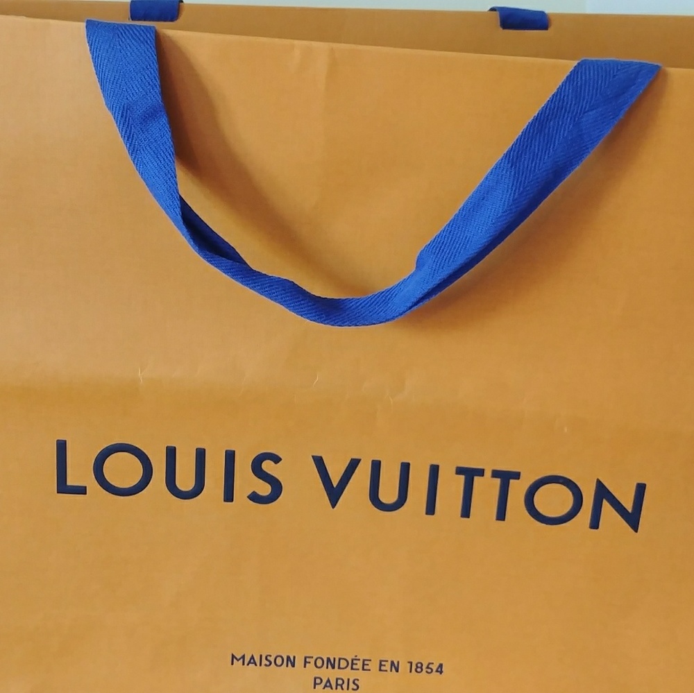 Louis vuitton shopping bag